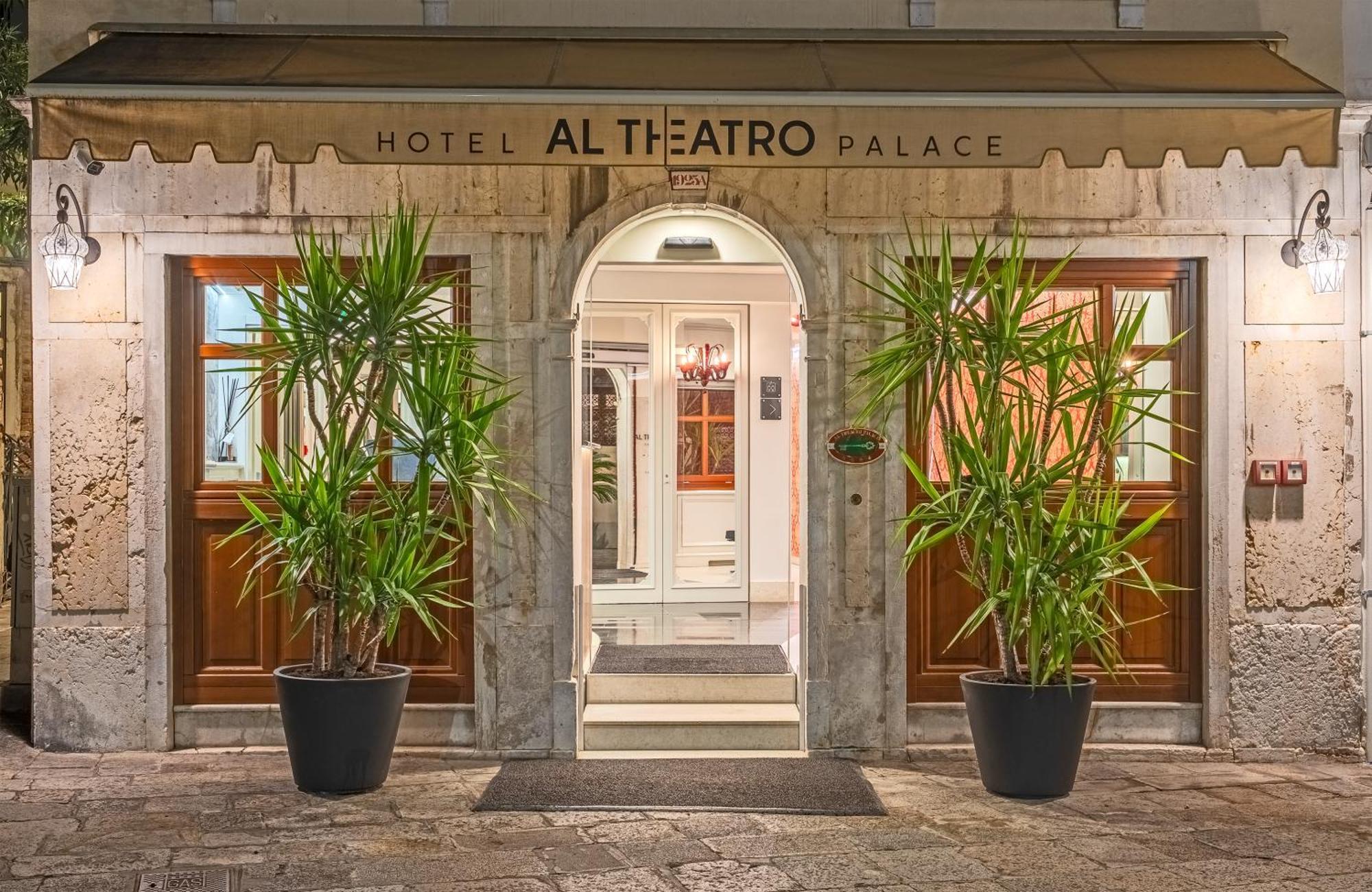 Al Theatro Palace 4* Venice